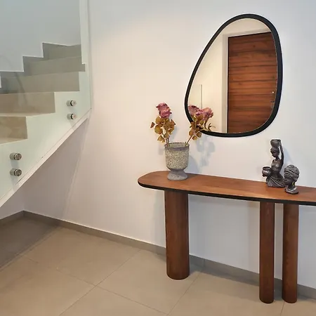 Sun And Moon Luxury فيلة أيا نابا