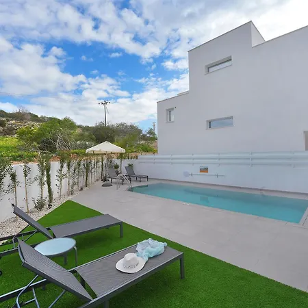 빌라 Sun And Moon Luxury 아이아 나파